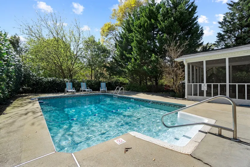 Pet-Friendly 4BR: Pool, Screen Porch, Fenced Yard - Image 1