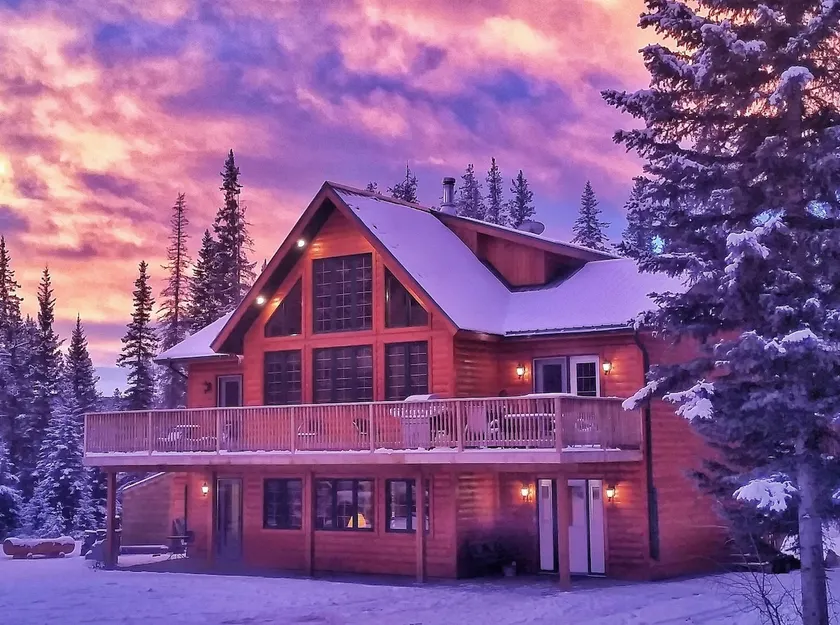 The Lodge at Coliseum Mountain Resort - Image 1