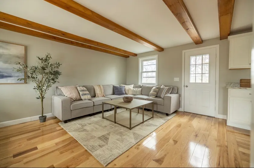 Updated, spacious home on the OOB/Pine Point line - Image 1