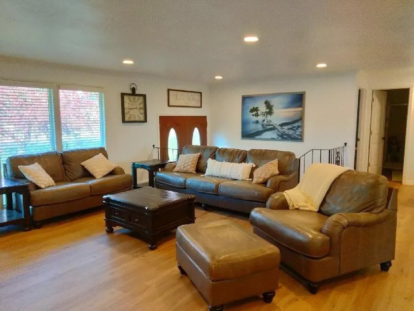 Entire 2,400 Sq Foot Home Near Golf Course - Image 1
