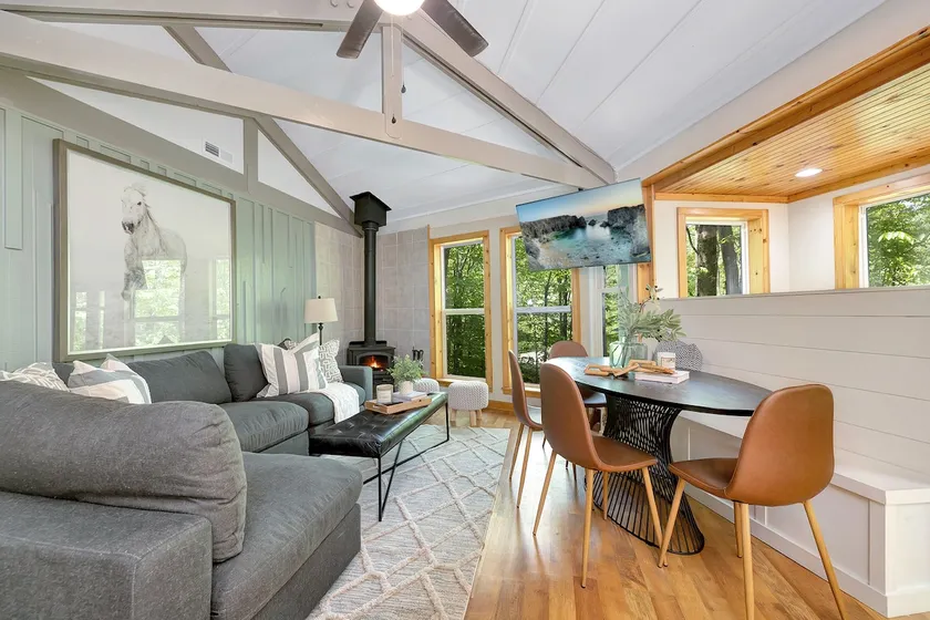 Creekside Retreat | Hot Tub & Firepit | Sleeps 8 - Image 1