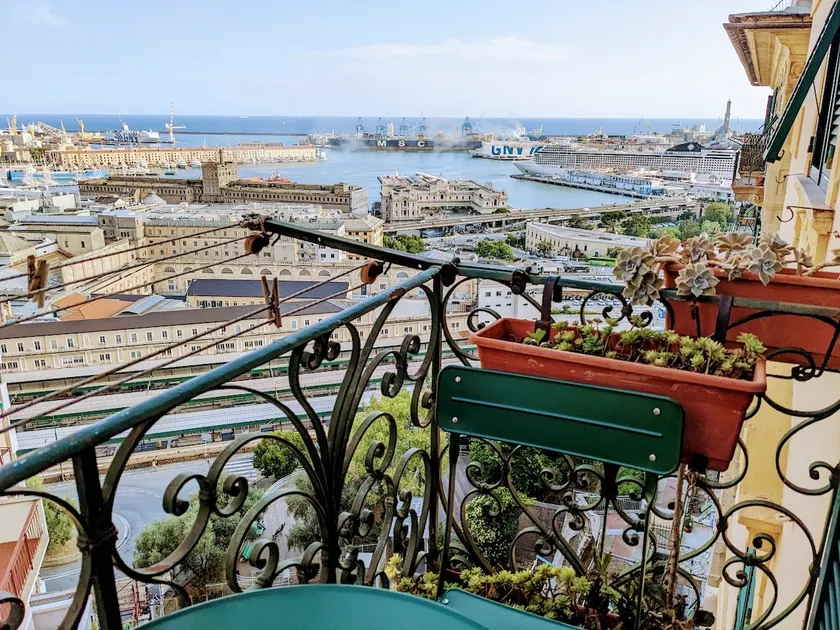Genova Genuina - authentic & comfortable - Image 1