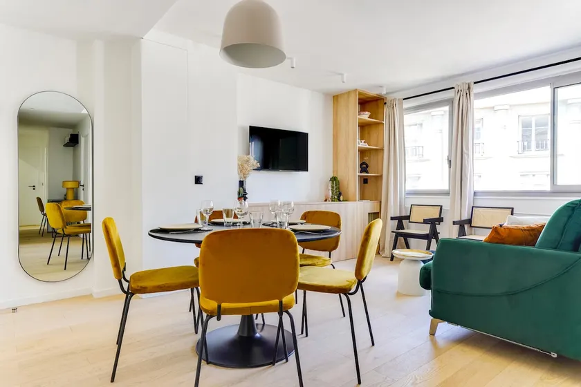 OPERA New Loft - Elevator - 2 Bedrooms & 2 Bathrooms - Image 1