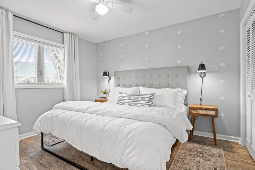 King Bed & Water view! No stairs & 5 min to beach! - Image 1
