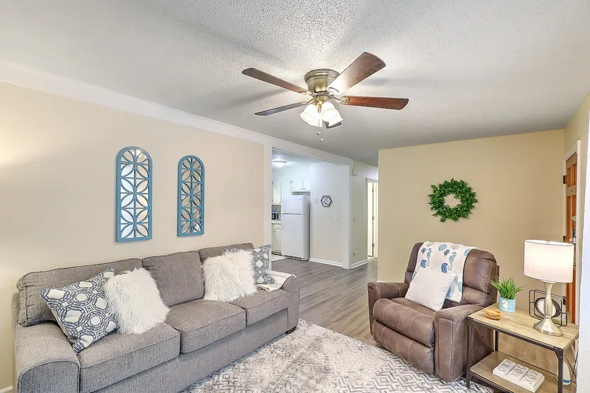 Near Charleston 3 Bed w/Fenced Yard Near Beach! - Image 1