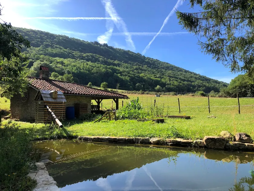 Bioclimatic duplex between old village and nature - Image 1