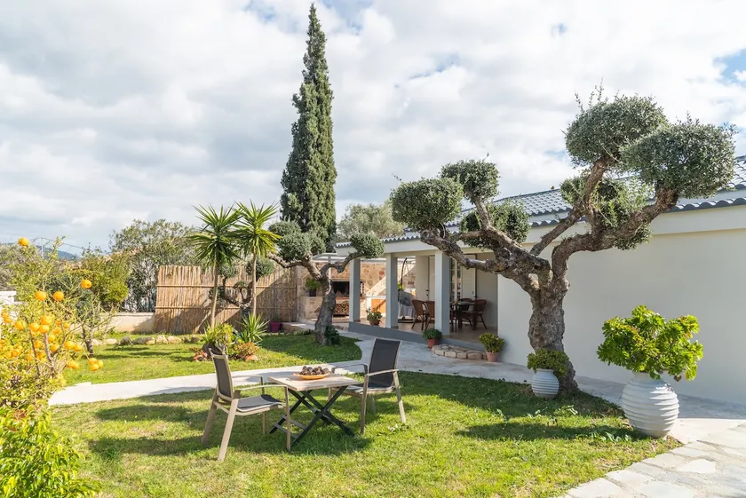 Armando Cottage - Private Nature Retreat with BBQ to Experience Magical Greek Hospitality By Villa Mana Gers - Image 1