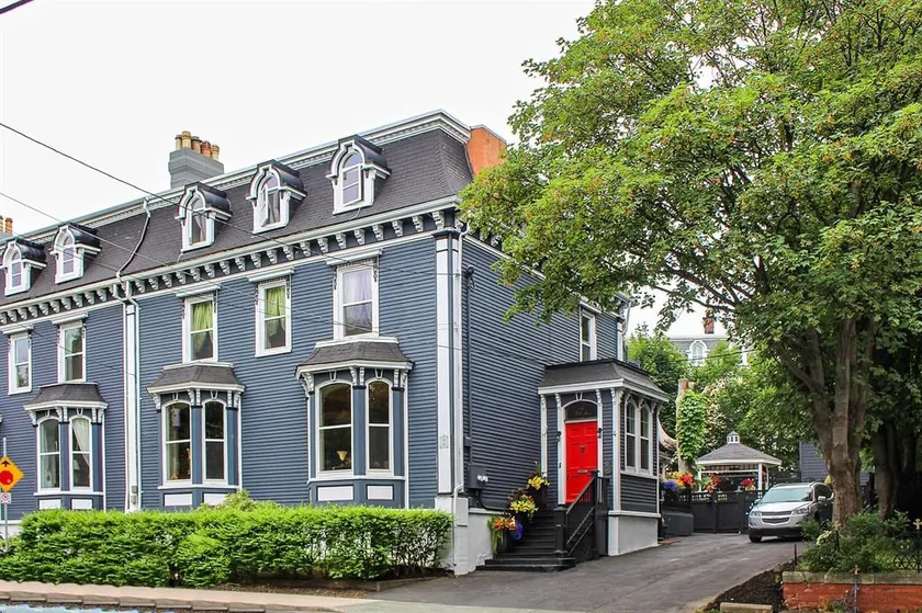 5Bd Heritage Dream Home in the heart of Downtown! - Image 1