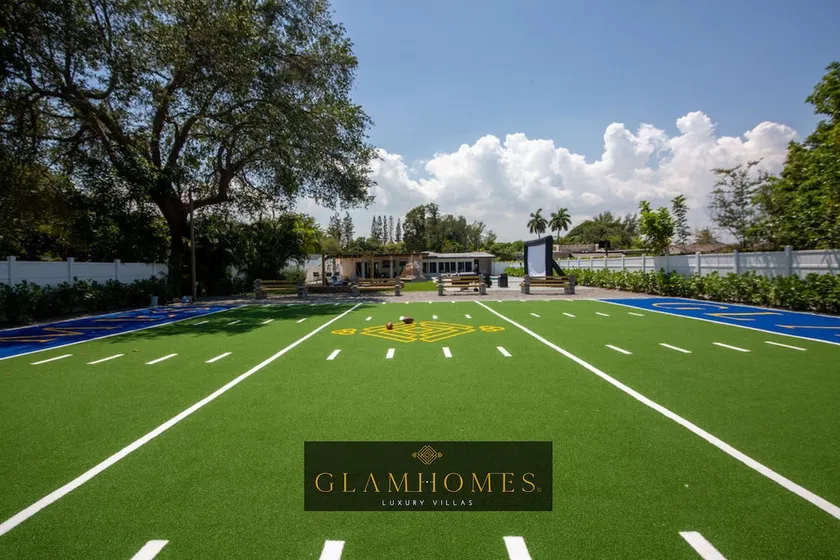 Colossal Football Field Villa | Gym|Cinema|Terrace - Image 1