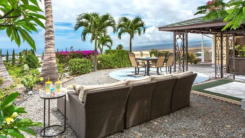 Ocean View 3BR w ♨️ Hot Tub + AC in Waikoloa Village Beach Gear ⛱️ - Image 1