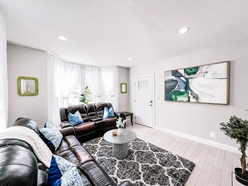 Spacious 2B Entire Home near Boston, Salem& Encore - Image 1