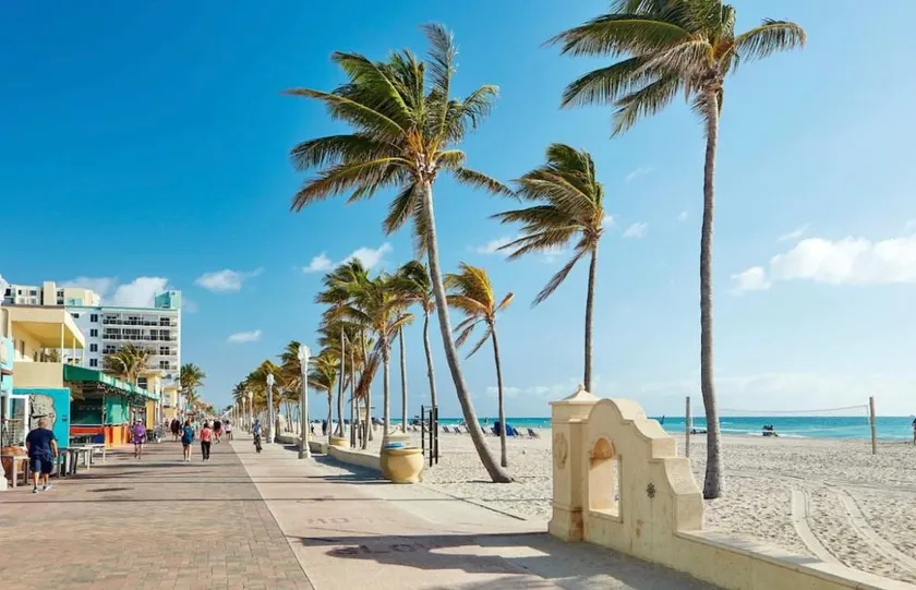 LUXURY CONDO STUDIO, COSTA HOLLYWOOD BEACH RESORT - Image 1