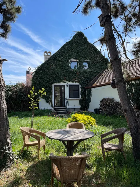 Garden apartment with a view of the storks - Image 1