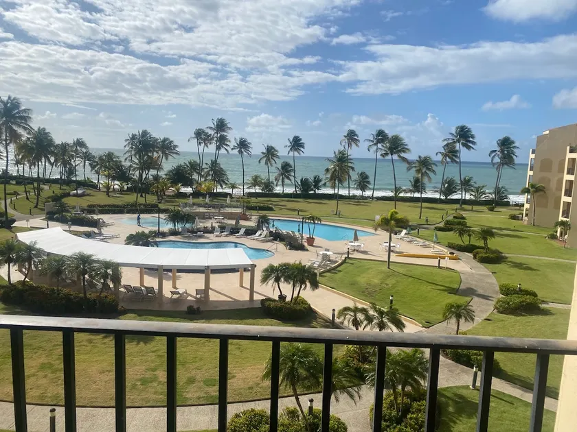 Breathtaking   Ocean front 3-bedroom 3 bath Villa - Image 1