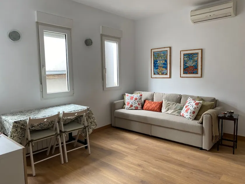 Apartment in the heart of Madrid - Image 1