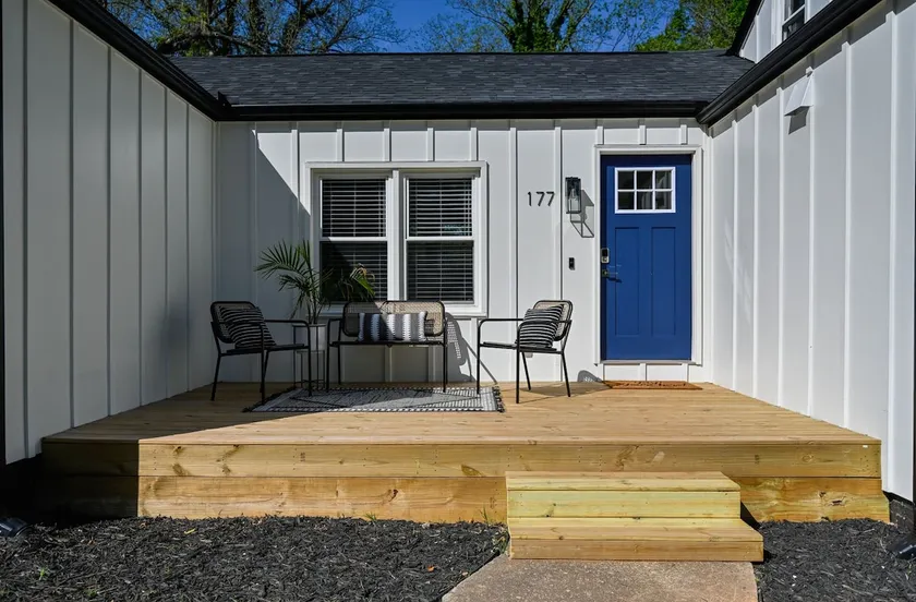 Close to trails + parks + only 2 miles to Downtown - Image 1