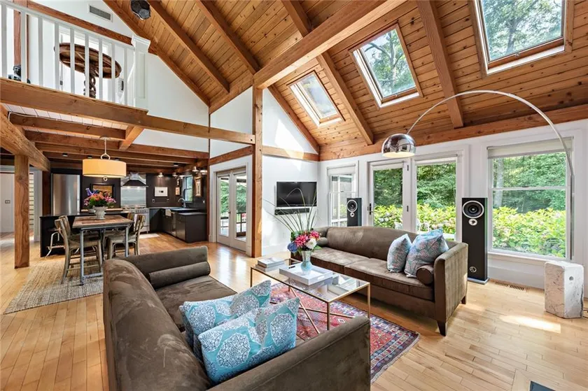 Modern Little Compton Cottage - Image 1
