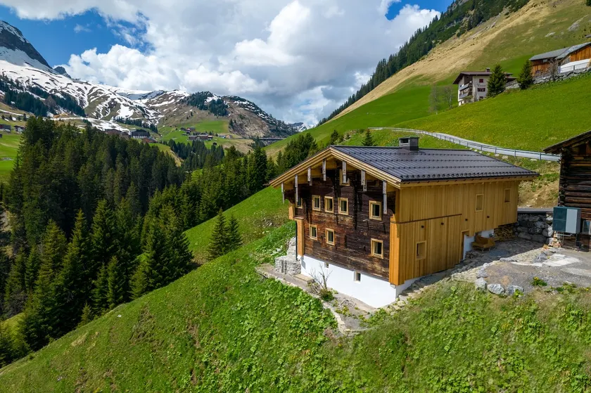 Jup - a luxury boutique chalet - Image 1