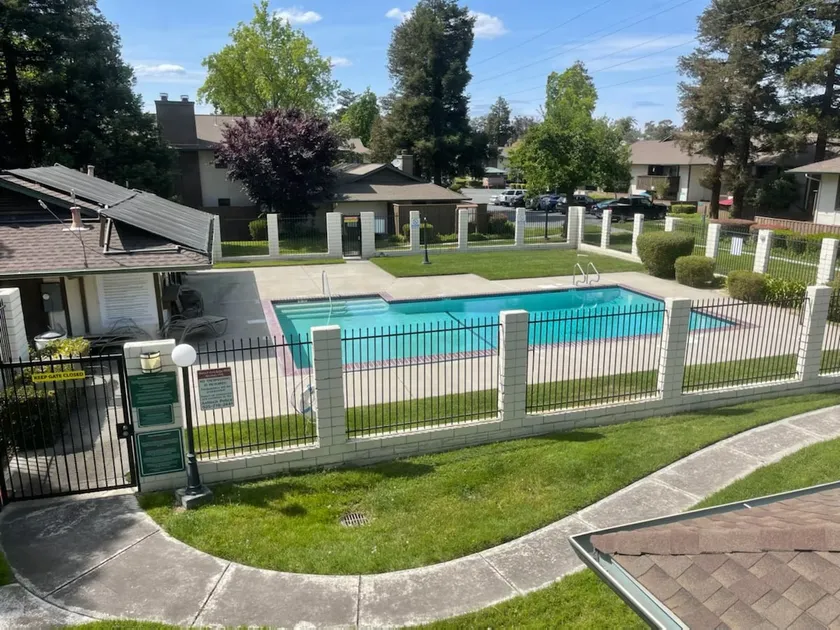 🌈A Travelers Dream💤Second Floor Condo Pool💦 - Image 1