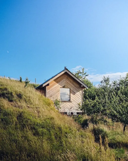 Secluded off-grid cabin in easy reach of Edinburgh - Image 1