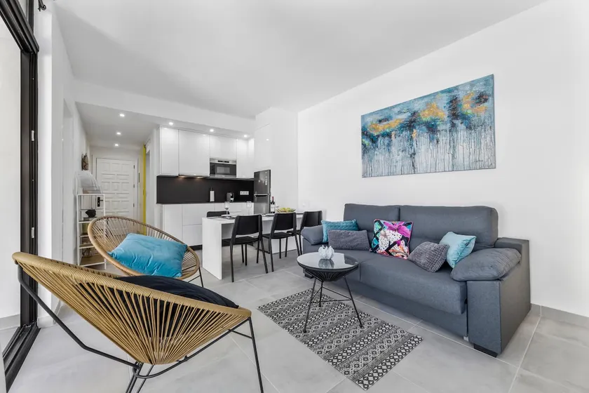 Modern Ground Floor with Pool View Terrace - Image 1