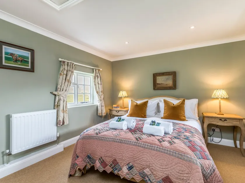 Charming Country Cottage With Spectacular Views - Pass the Keys - Image 1