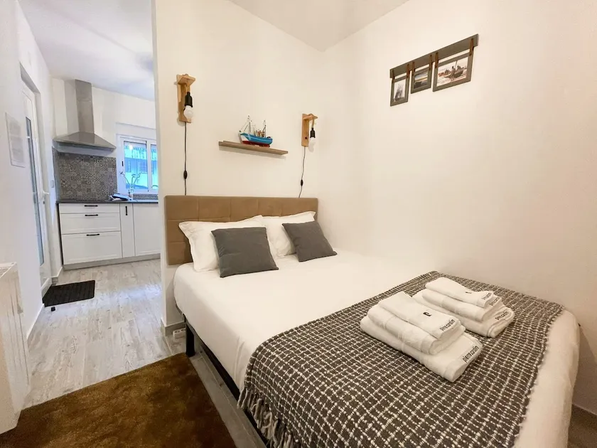 Casa do Pescador – Cozy studio 3 minutes from the beach - Image 1