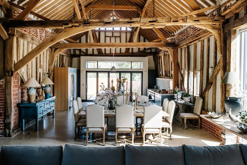 Luxury Barn Conversion | Sleeps 12 | Pizza Oven - Image 1