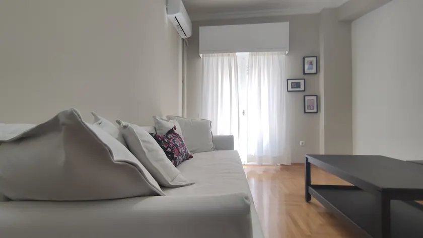 Sandy's apartment - Image 1