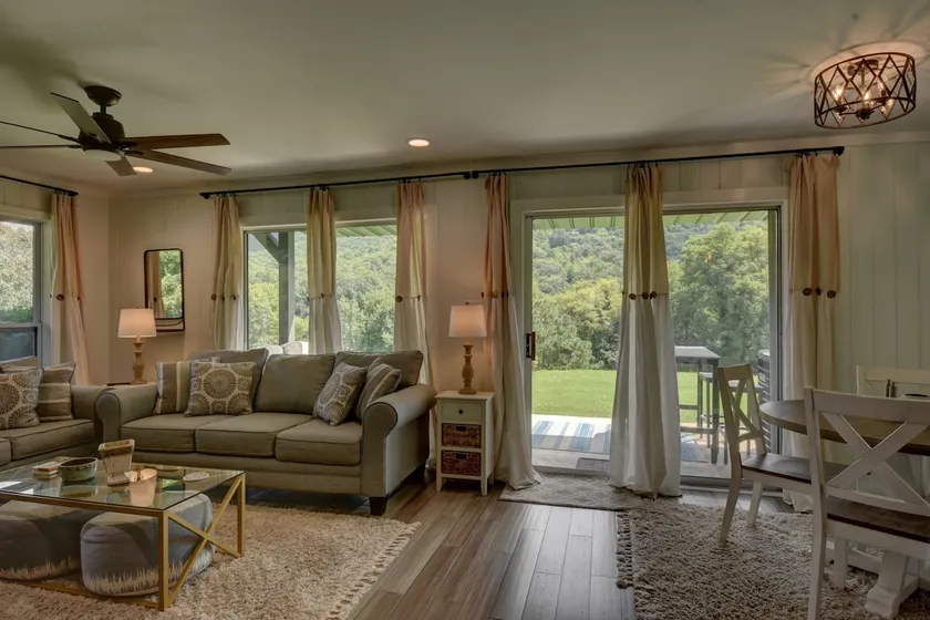 Golden Bear- lovely one bedroom with fireplace - Image 1