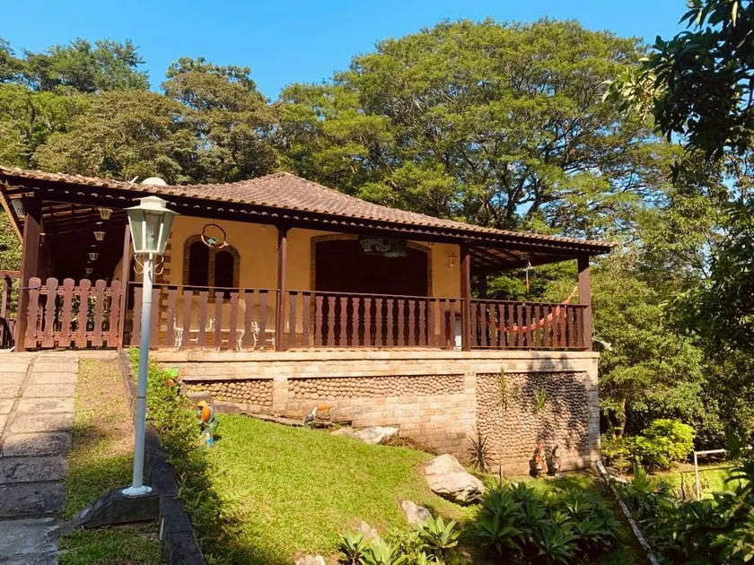 House in the mountains in a condominium with a waterfall - Image 1