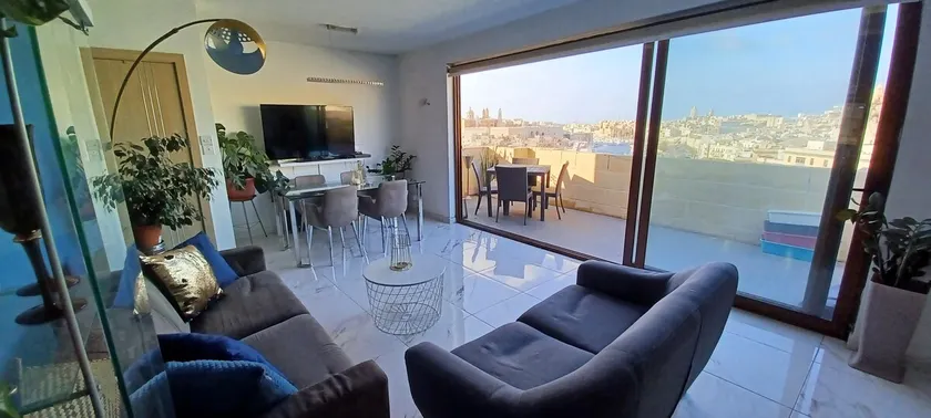 The View penthouse - Image 1