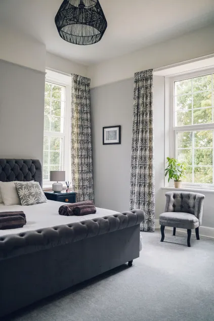 Grand Victorian Apartment in Menai Bridge - Image 1