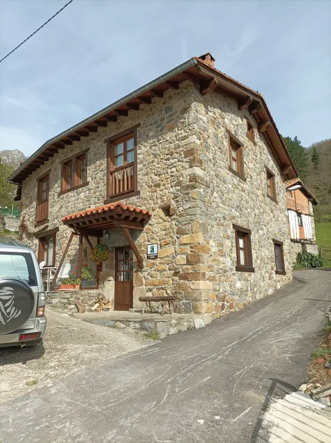 El Canchal country house - Image 1