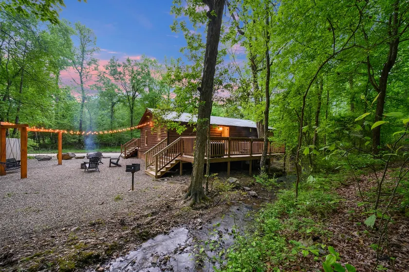2.8mi to Park | Dog Friendly | Backyard Creek - Image 1
