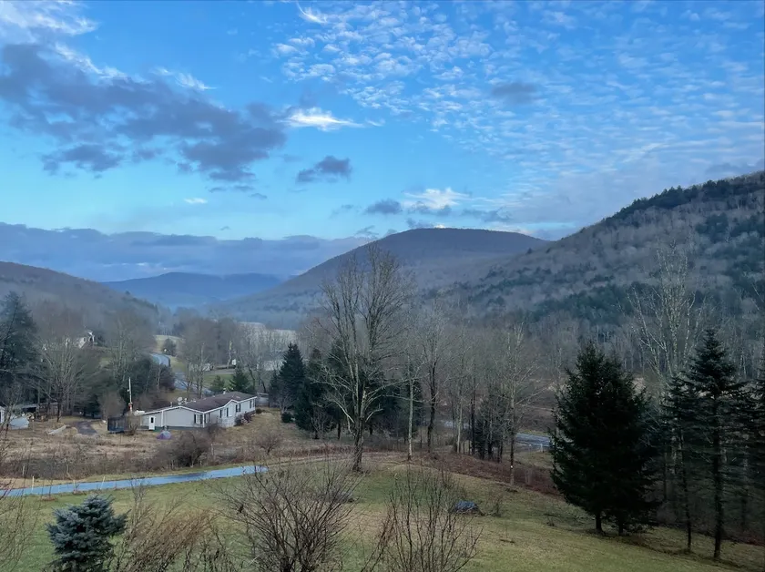 Two Living Rooms + Large Deck with Mountain Views - Image 1