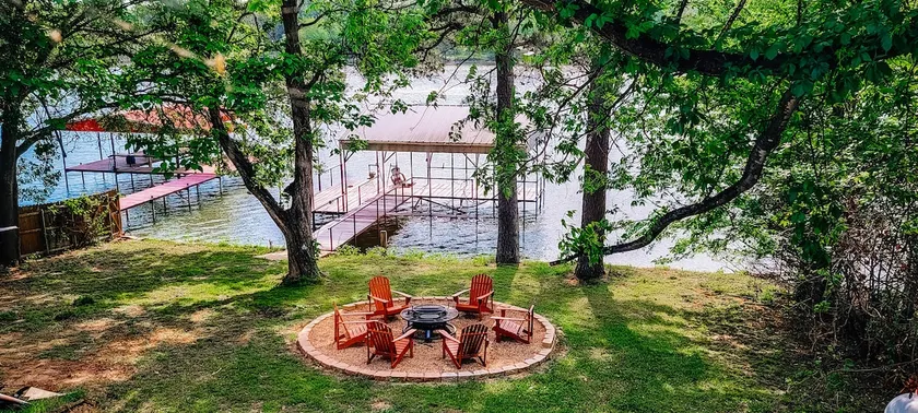 Ashcove Lakeside retreats @ Lake Tawakoni. - Image 1