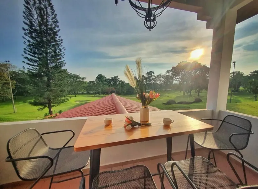 YUSSY 5BR 18pax Golf View Delightful @A’famosa - Image 1