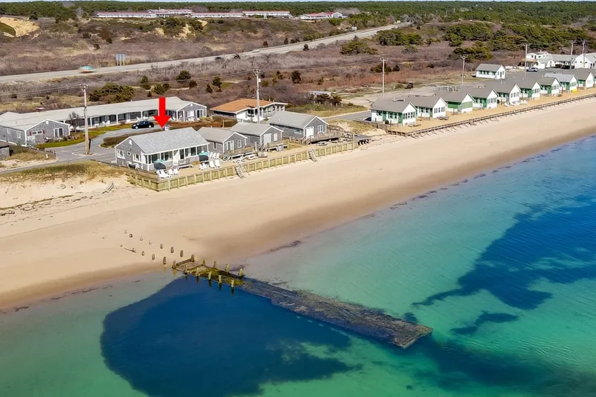 Beachfront, EV, 7 mins to Ptown, Newly Renovated* - Image 1