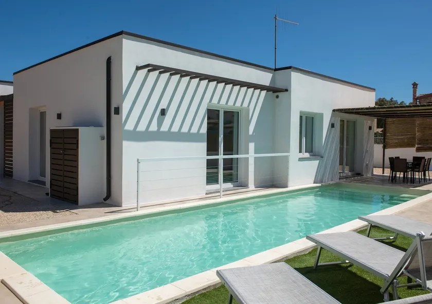 VILLA REI 10-meter private heated pool - Image 1