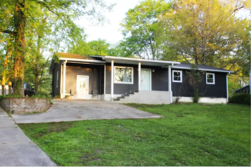 Updated cottage, screened patio, Super Clean WIFI - Image 1