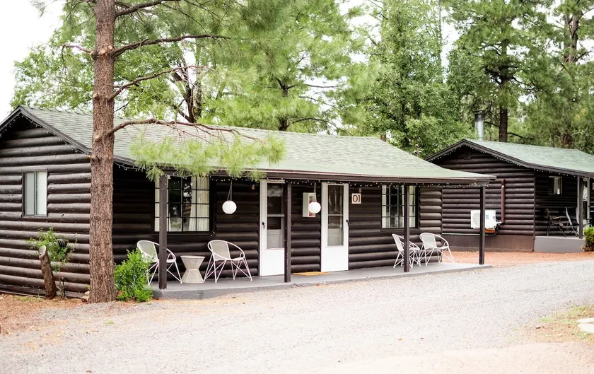 Family Cabin - Sleeps 5 Rustic & Modern - Image 1