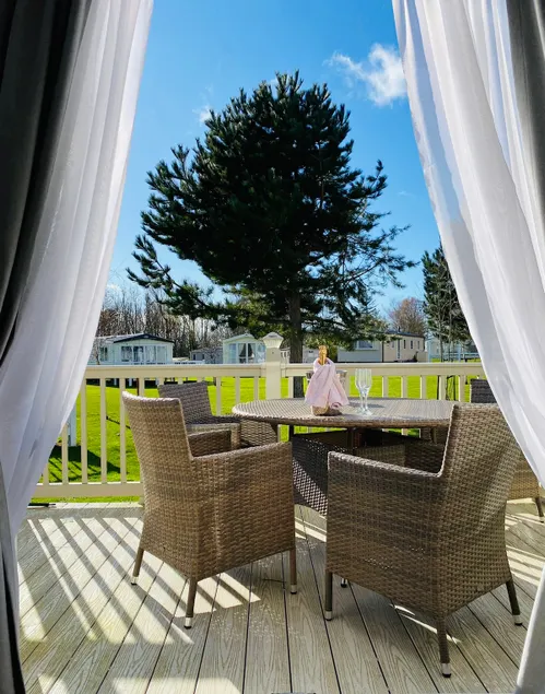 Luxury Holiday Home - Image 1