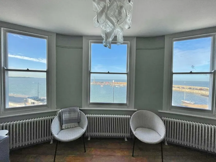 Stunning 2 bedroom Sea View - Margate Old Town - Image 1