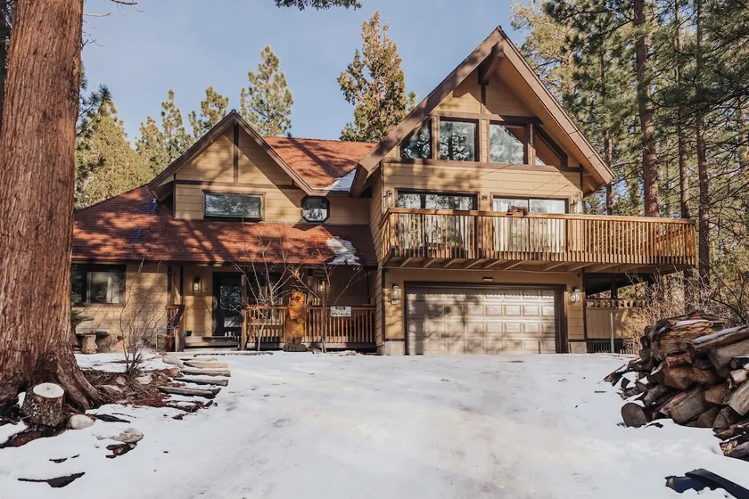 Oso Grand Mountain Retreat- *GameRoom*Indoor Sauna - Image 1