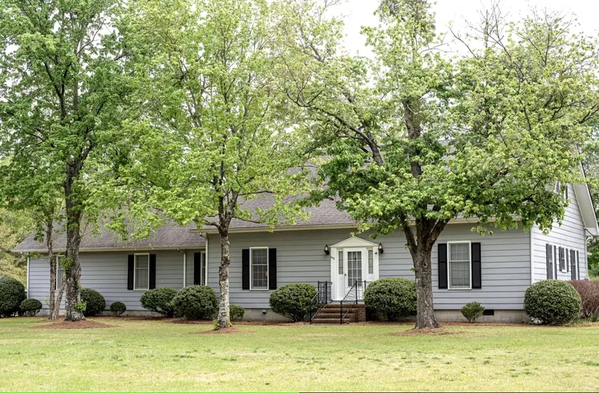 Farm house escape with great view and back porch! - Image 1