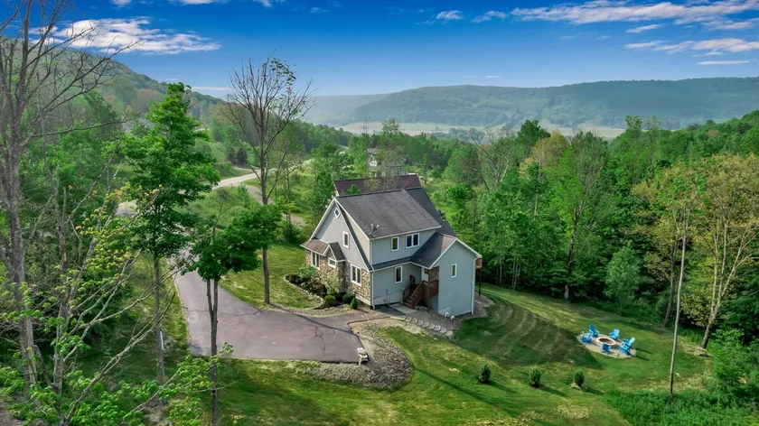 Luxury Chalet • Fire Pit• Game Room • Sleeps 14 ~ Virtual Tour Included! - Image 1