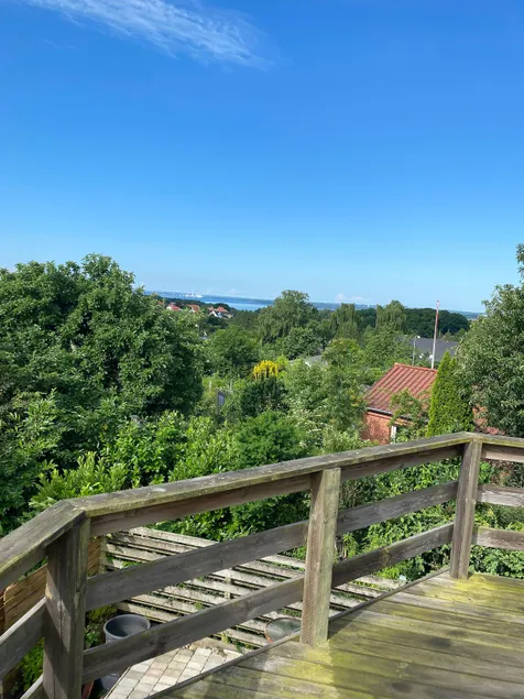 Wonderful cottage with sea view, close to the sea - Image 1