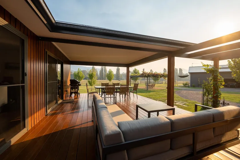 AROONA FLATS  -  Modern Home On Acerage With Private River Frontage - Image 1