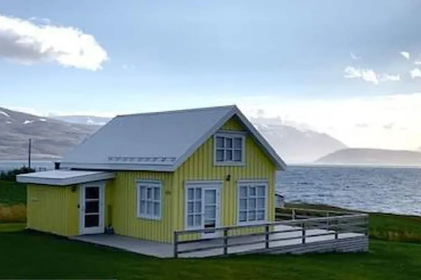 Beautiful private house by the Fjord with Hot Tub - Image 1